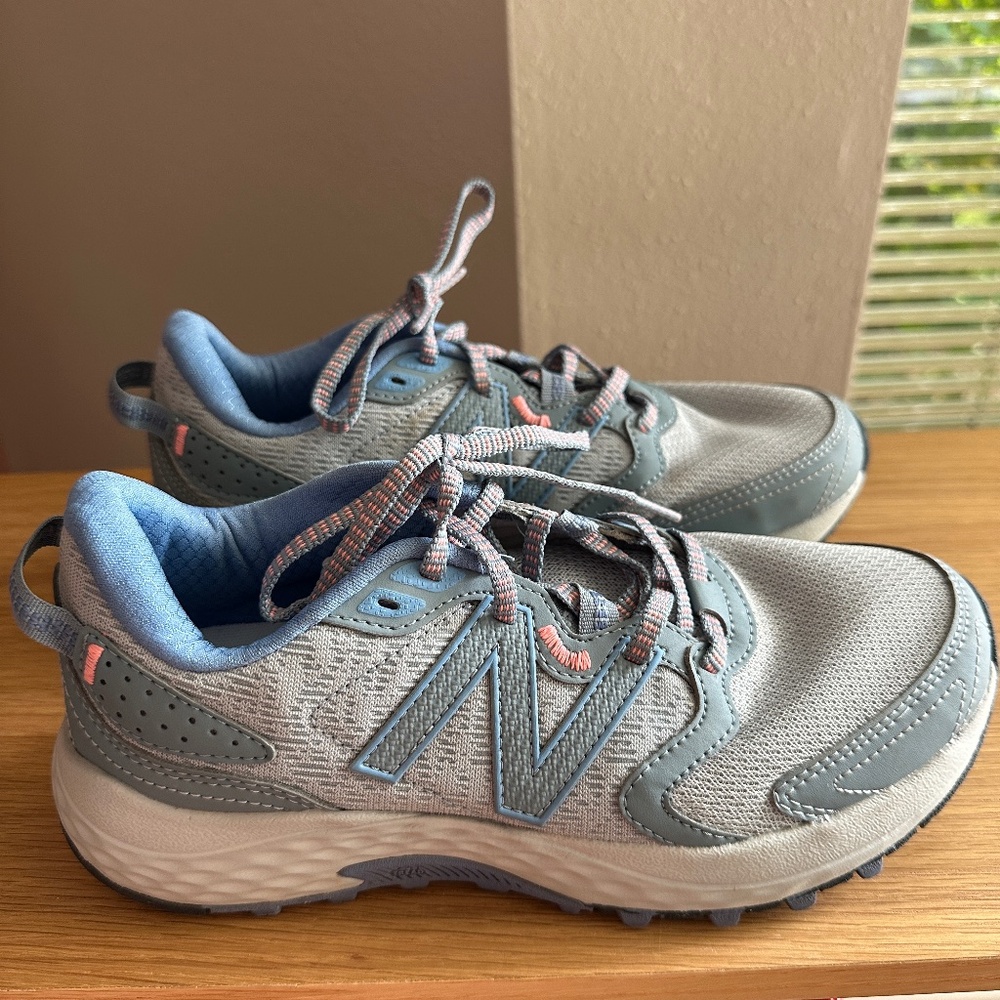New Balance 410 Trail Sneakers